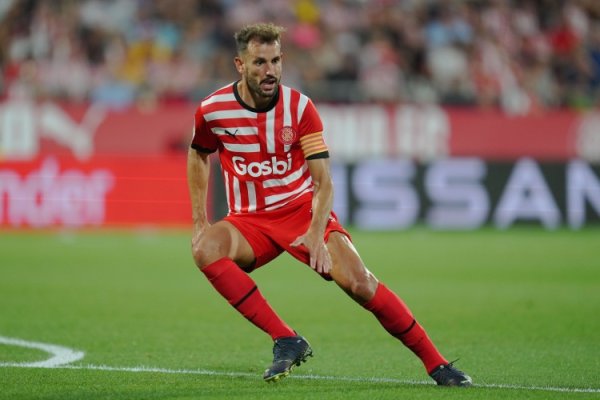 马卡：斯图亚尼的父亲去世，他将因此缺席赫罗纳的首轮西甲赛事