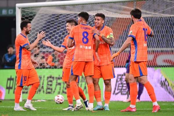 8月山东泰山打入15球中超最多，命中率  和射球  转化率也