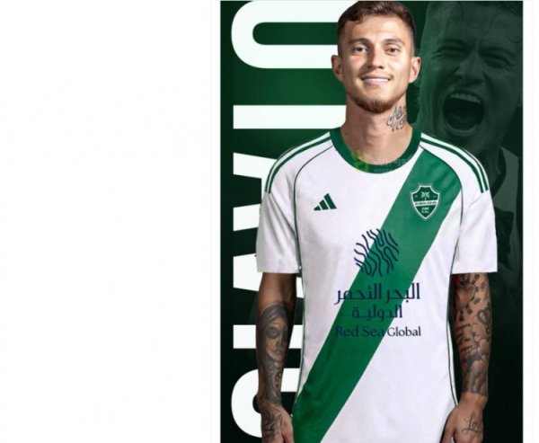 沙特媒体：利雅得获胜  中场球员奥塔维奥转会加盟吉达国民