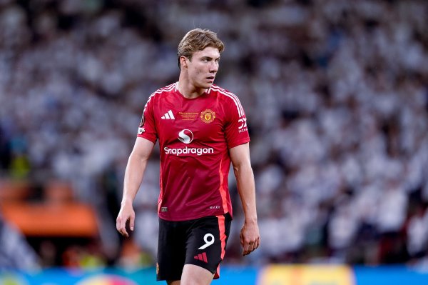 记者：那不勒斯对霍伊伦报价距曼联期望差1000万欧，不过已有