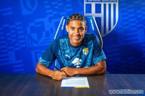 帕尔马官方：18岁翼锋布里奇吉从卢塞恩加盟，签约至2030年