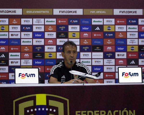 委内瑞拉主帅: 我要向民众道歉, 球队竭尽全力但未能进入附加