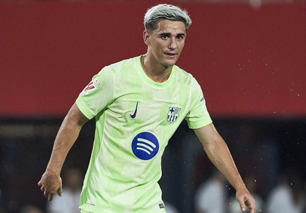 加维旧伤复发等待是否再做膝部手术, 巴萨新星磨难多