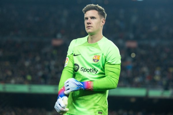 年薪630万欧💸世体：巴萨最多可对特狮罚款34万欧+停薪30