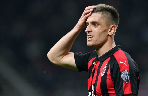 皮亚特克：希望米兰2-0胜那不勒斯 我不后悔曾加盟这家伟大俱