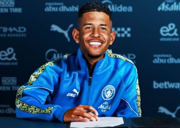 押宝！英媒：曼城拒绝热刺7000万报价萨维尼奥，担心成帕尔默