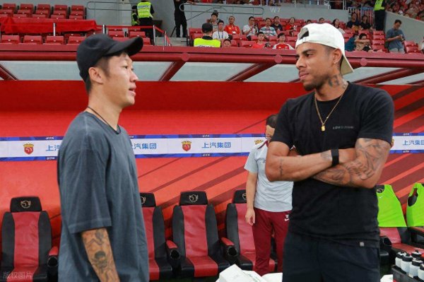 上港两位久违强援确定复出, 下一轮中超就能联手登场, 值得期