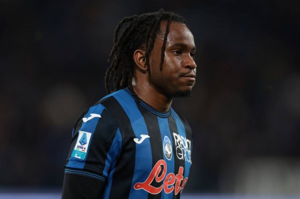 罗马诺：卢克曼依然优先选择国米，他没有和其它俱乐部谈判