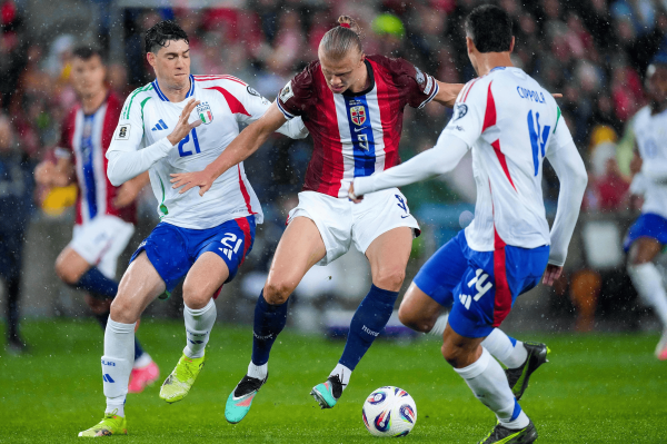 挪威一夜之间取得10个净胜球, 你认为意大利还有机会争得头名