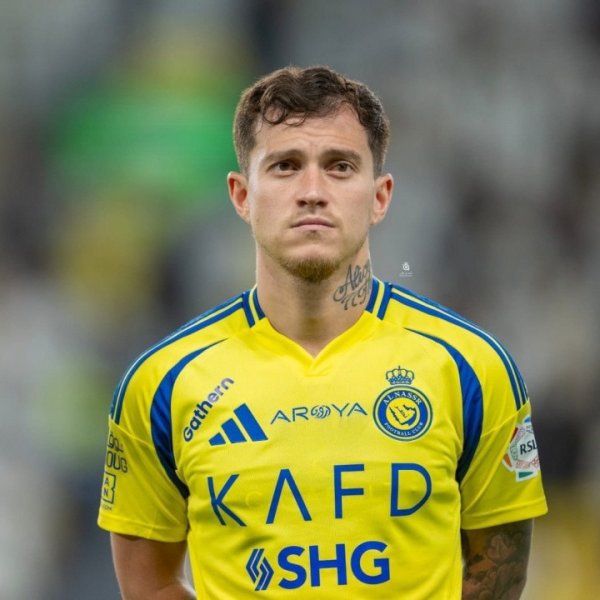 有钱任性! 获胜  6000万欧买奥塔维奥, 2年12球15