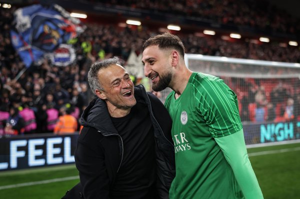 队报：恩里克引援明示多纳鲁马必须走，更衣室和球员队伍  对此