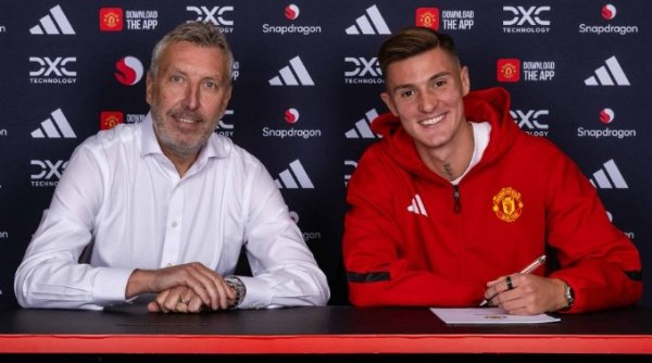 每体：巴萨原本想26年签塞斯科接班莱万，结果被曼联捷足先登