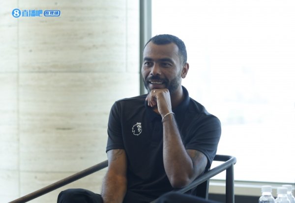 在现场|科尔：枪手有同等争冠机会 切尔西最低目标前四