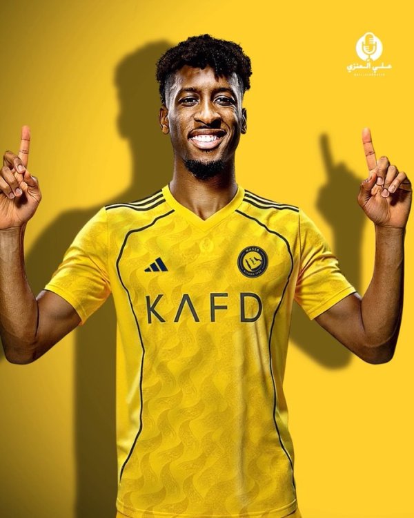 记者：科曼今天与利雅得获胜  会合，官宣活动将在俱乐部总部进