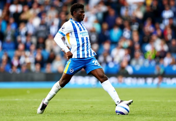 记者：布莱顿认为巴莱巴市场价值会和凯塞多相当，曼联不会报价