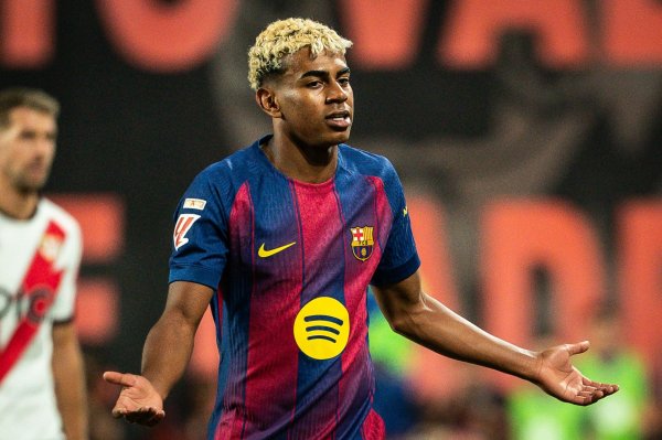 记者：亚马尔每年净收入达1500万-2000万欧，合同金额会