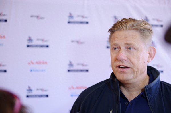 舒梅切尔: 曼联不需要买舍什科 不明白为什么要放走霍伊伦