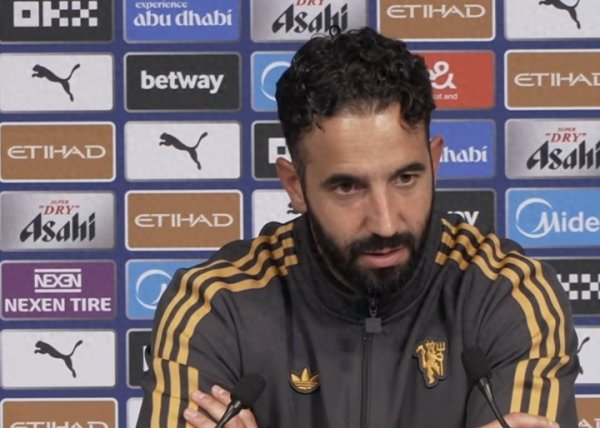 阿莫林: 策略  没有问题, 踢阿森纳时让B费踢双中场球员也