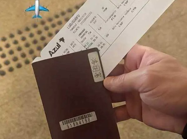 仍是中国人！洛国富晒照，他使用中国护照乘飞机，乘客名luog