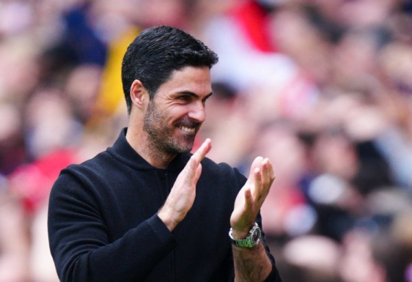 10球！阿森纳仅用8轮定位球破门  已上双，是英超历史同期最