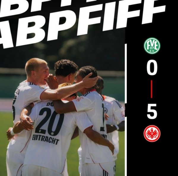 德国杯首轮法兰克福5-0大胜恩格尔斯晋级下一轮  ，堂安律连