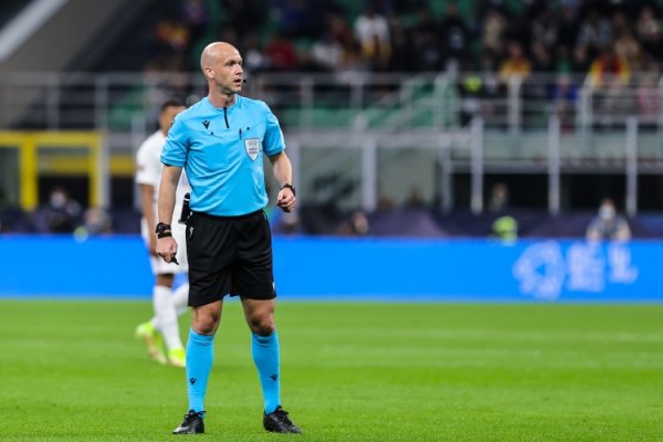 英超第9轮裁判    ：安东尼-泰勒主裁曼联VS布莱顿，胡珀